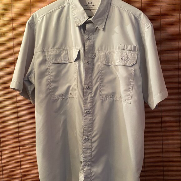Realtree Fishing Outdoor Button Down Shirt Size Large EUC - Picture 2 of 6